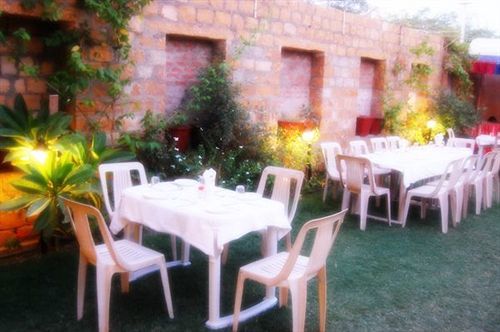 Hotel Priya Jaisalmer Dış mekan fotoğraf