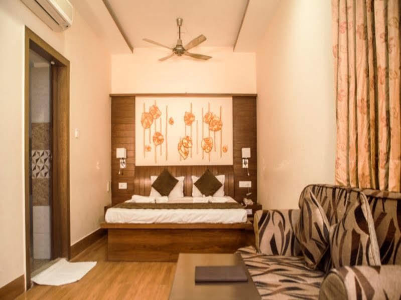 Hotel Priya Jaisalmer Dış mekan fotoğraf